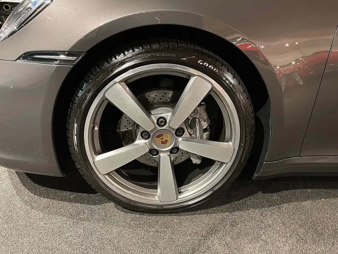 Porsche 992 PDK Carrera - foto 13