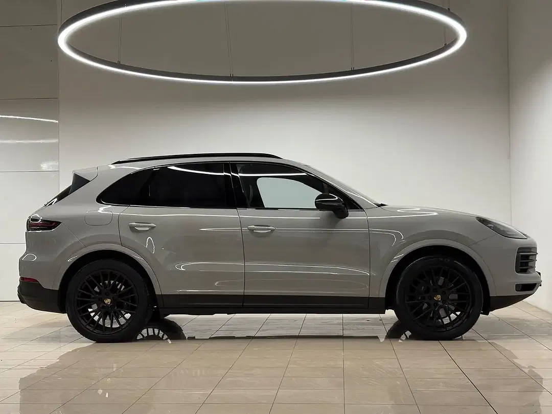 Porsche Cayenne E-Hybrid Sport Chrono - Thumbnail 9