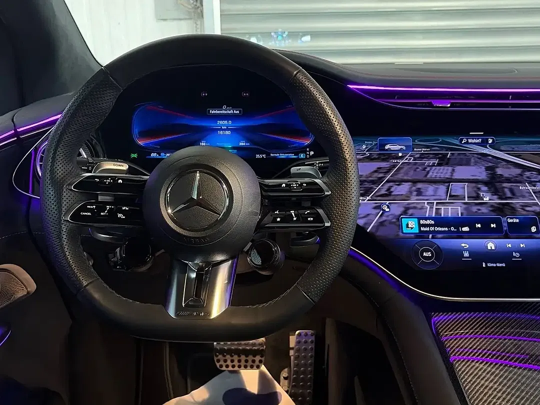 Mercedes-Benz EQE 43 4MATIC AMG - Thumbnail 8