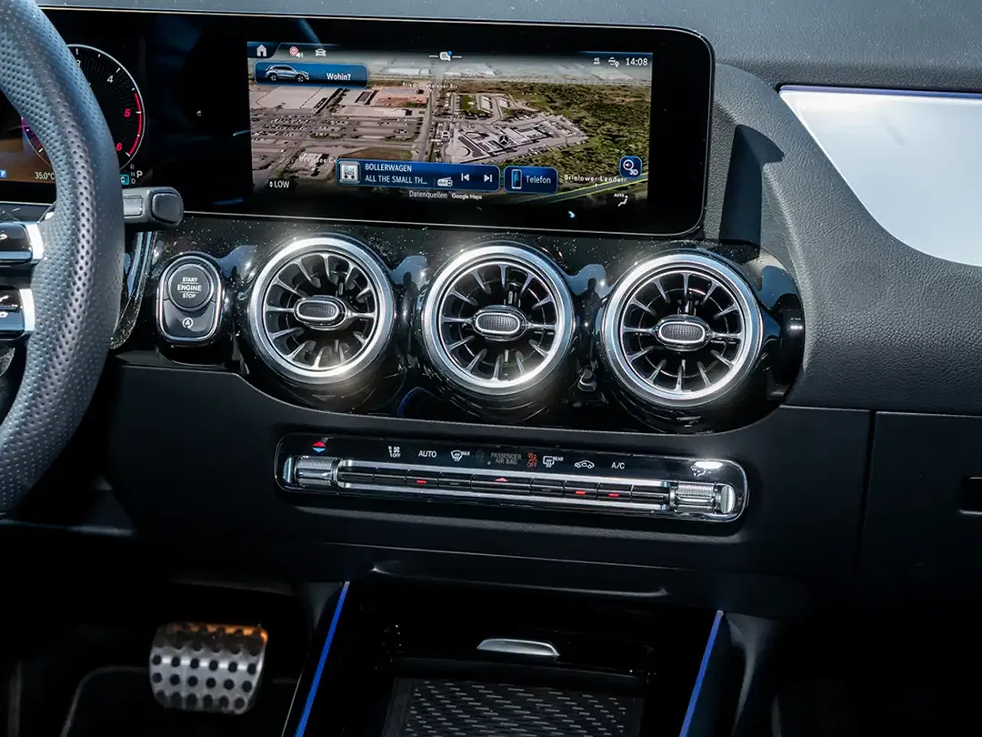 Mercedes-Benz GLA 200 AMG - Thumbnail 11