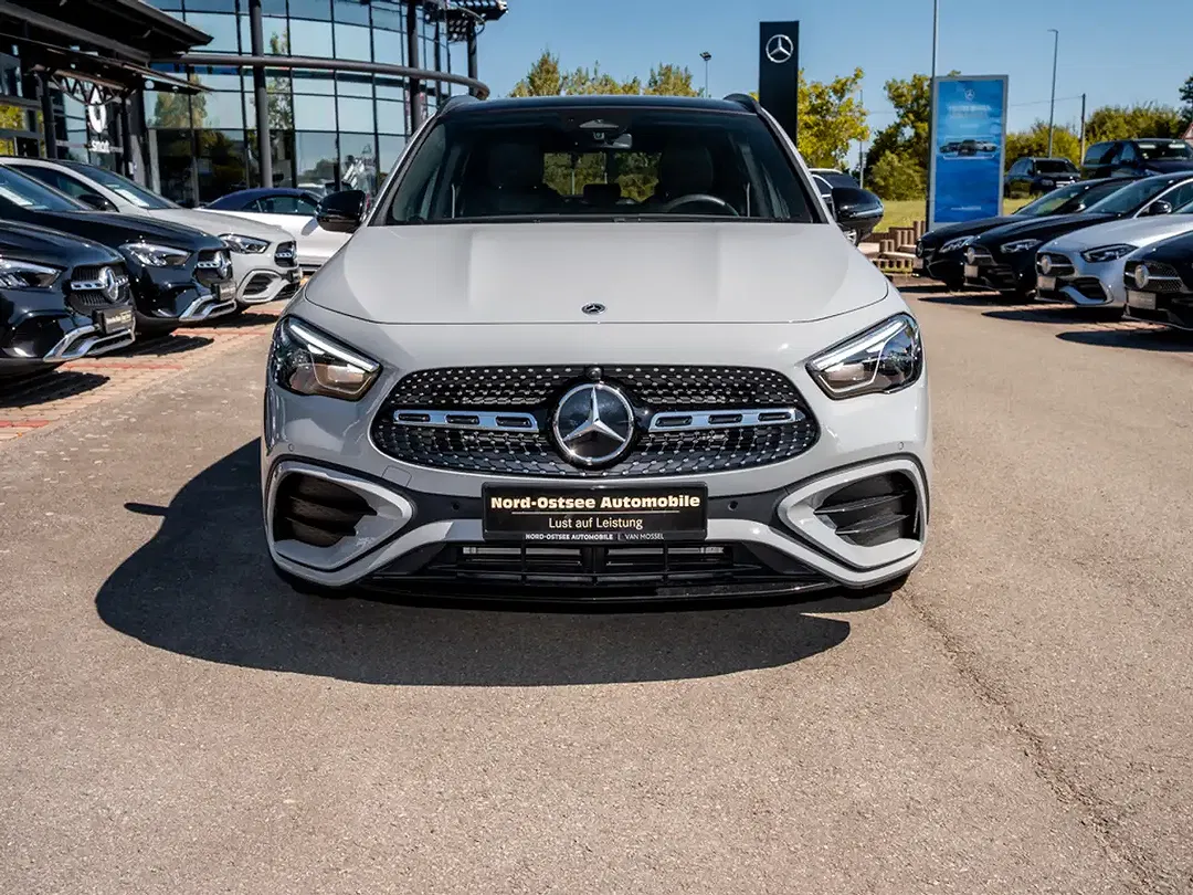 Mercedes-Benz GLA 200 AMG - Thumbnail 4