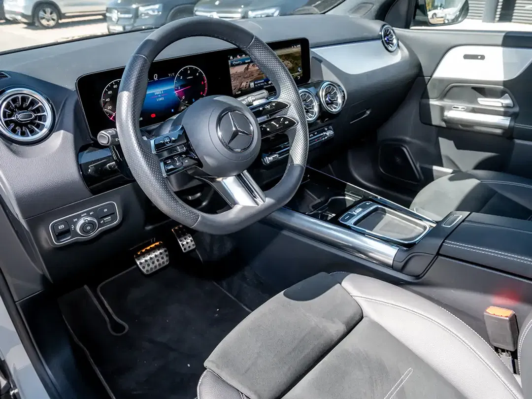 Mercedes-Benz GLA 200 AMG - Thumbnail 9