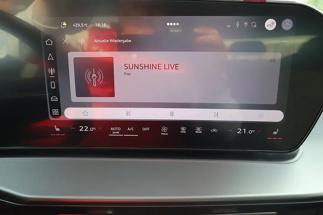 Audi Q3 1.5 TFSI S tronic S line - Thumbnail 14