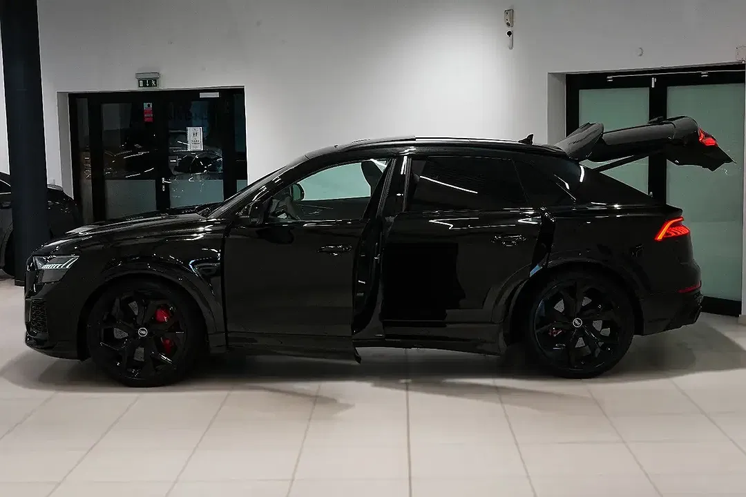 Audi RS Q8 - Thumbnail 13