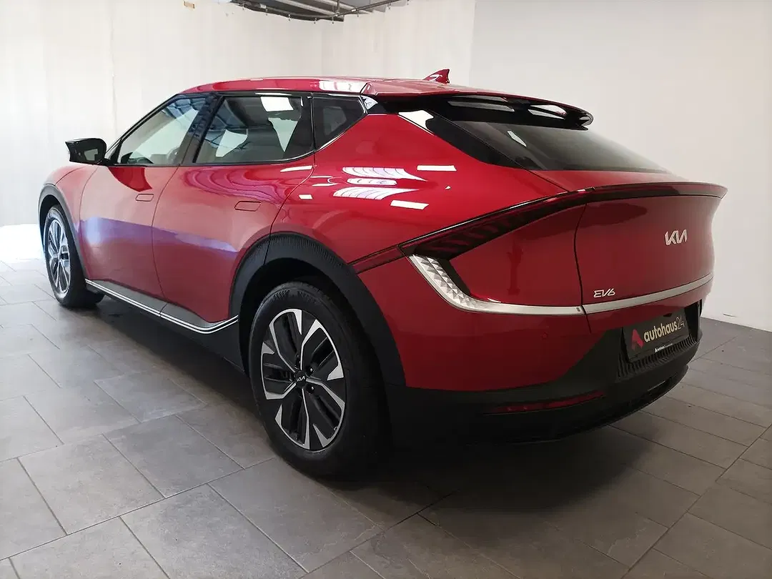 Kia EV6 - Thumbnail 4