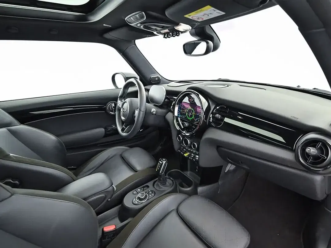 MINI Cooper SE - Thumbnail 11