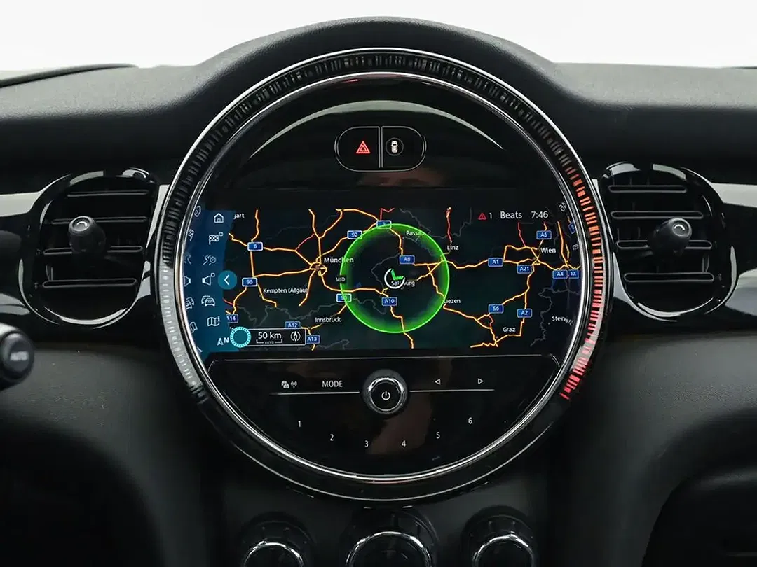 MINI Cooper SE - Thumbnail 16