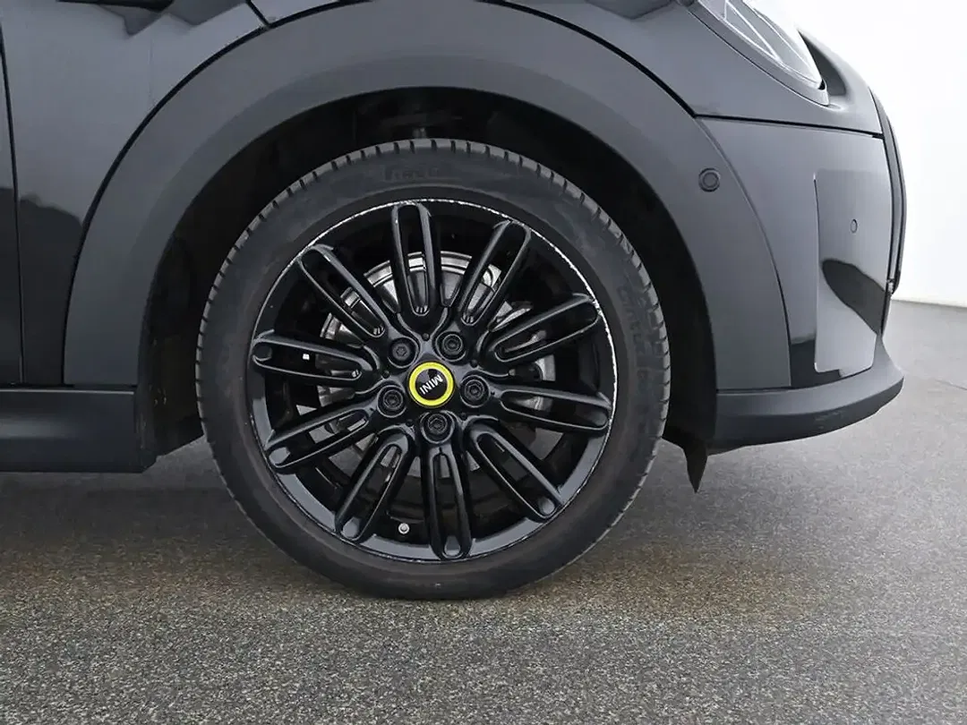 MINI Cooper SE - Thumbnail 20