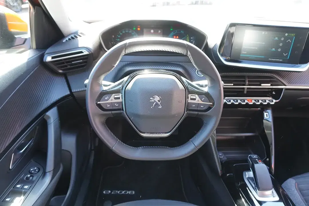 Peugeot 2008 AUT Active Pack - Thumbnail 12