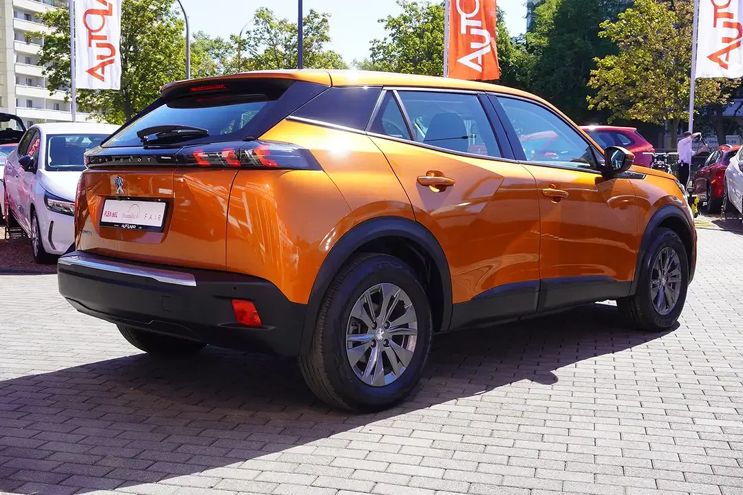 Peugeot 2008 AUT Active Pack - Thumbnail 5