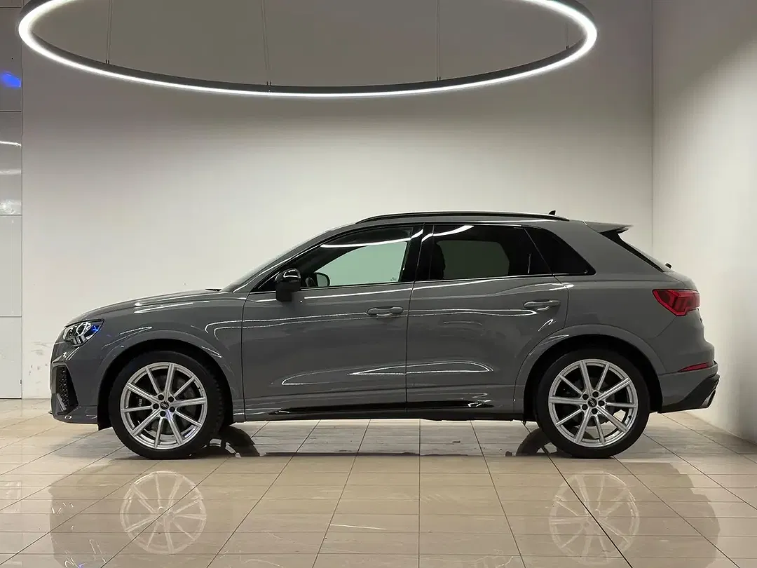 Audi RS Q3 2.5 TFSI quattro - Thumbnail 12