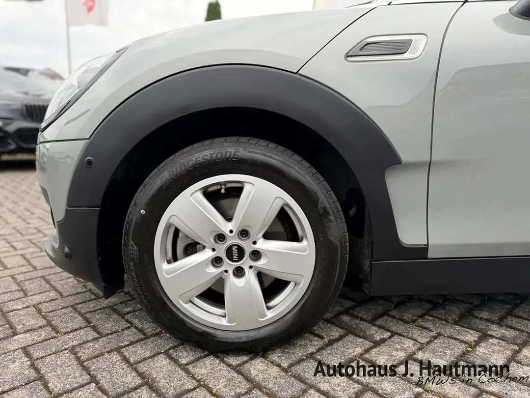MINI Cooper Clubman - Thumbnail 3