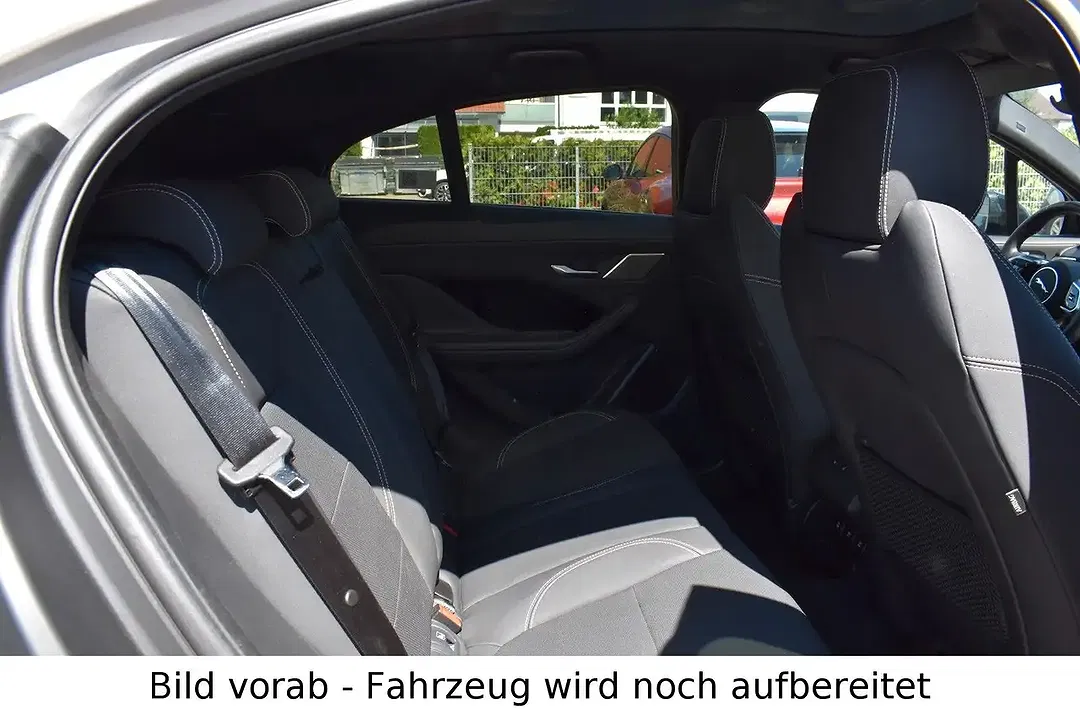 Jaguar I-Pace EV400 S - Thumbnail 10