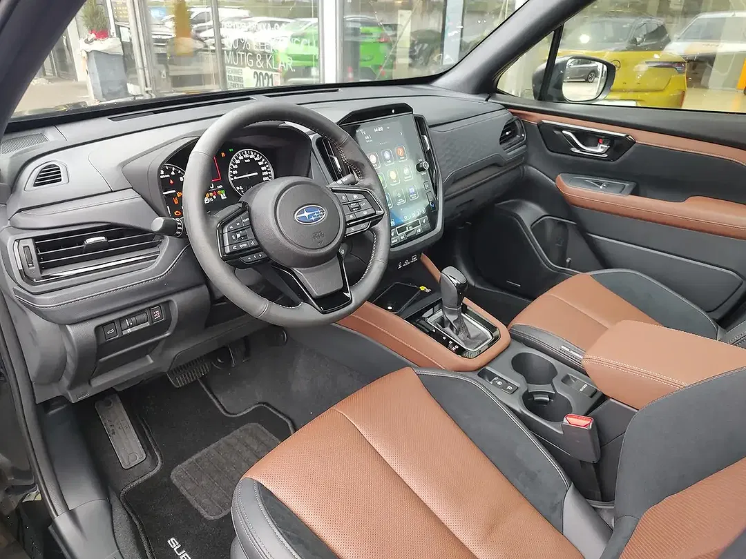 Subaru Forester 2.0 e-Boxer Platinum - Thumbnail 11