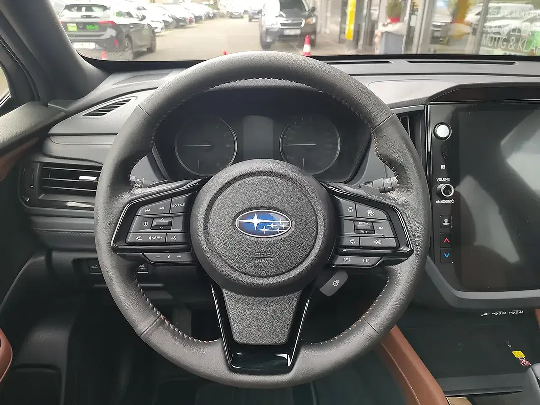 Subaru Forester 2.0 e-Boxer Platinum - Thumbnail 14