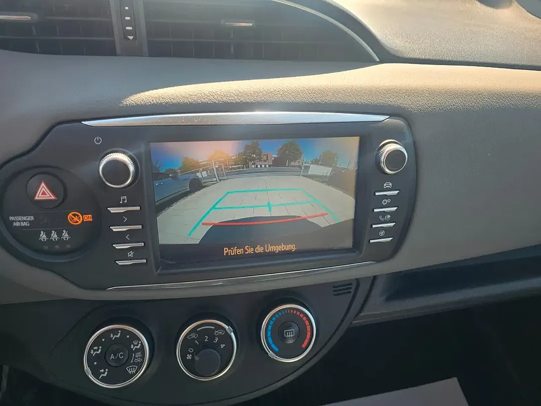 Toyota Yaris Comfort - Thumbnail 10