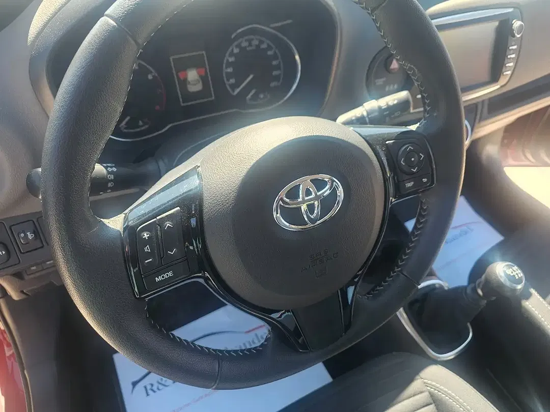 Toyota Yaris Comfort - Thumbnail 11
