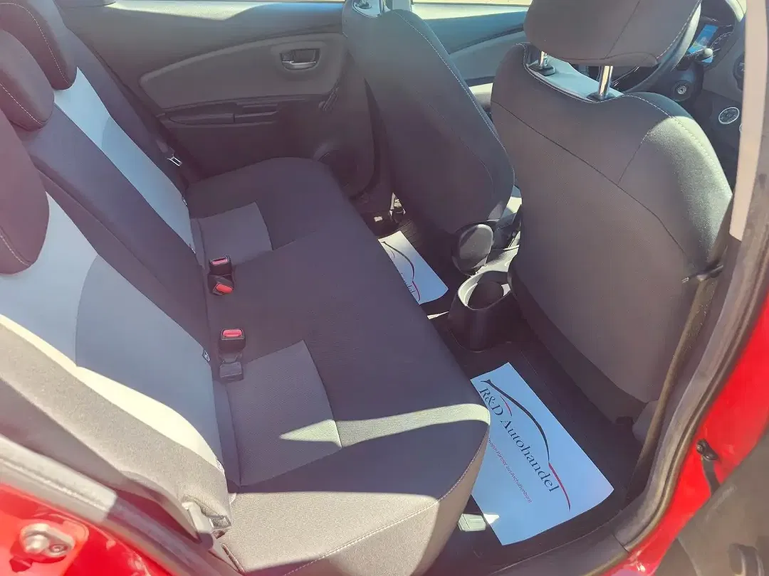 Toyota Yaris Comfort - Thumbnail 13
