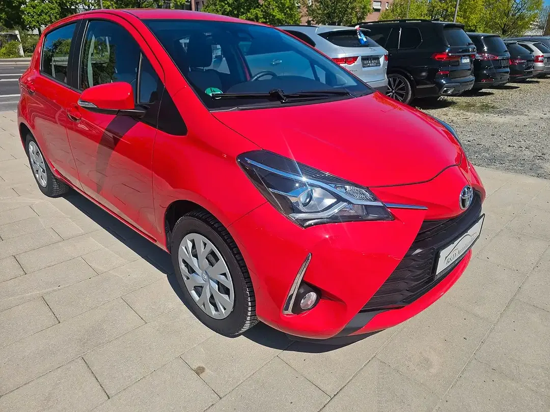 Toyota Yaris Comfort - foto 2