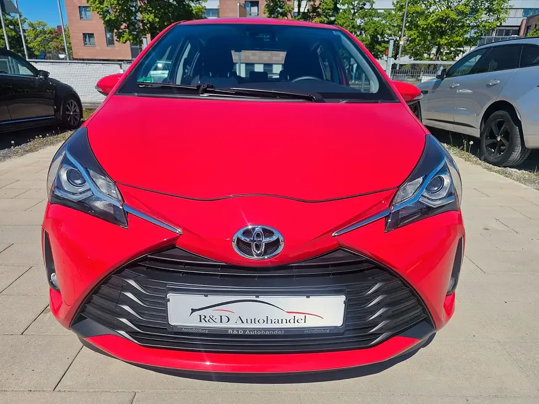 Toyota Yaris Comfort - Thumbnail 3