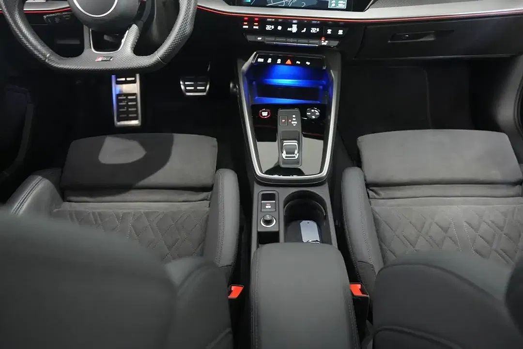 Audi RS3 2.5 TFSI S tronic quattro Matrix LED - Thumbnail 14