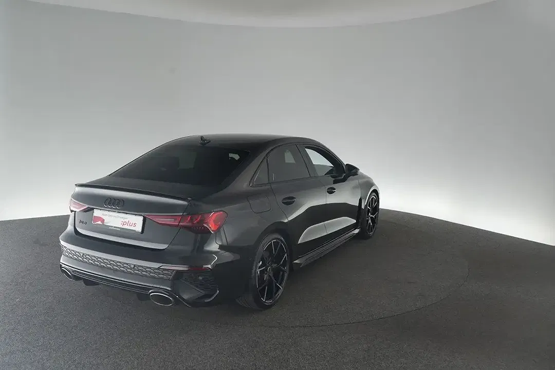 Audi RS3 2.5 TFSI S tronic quattro Matrix LED - Thumbnail 2