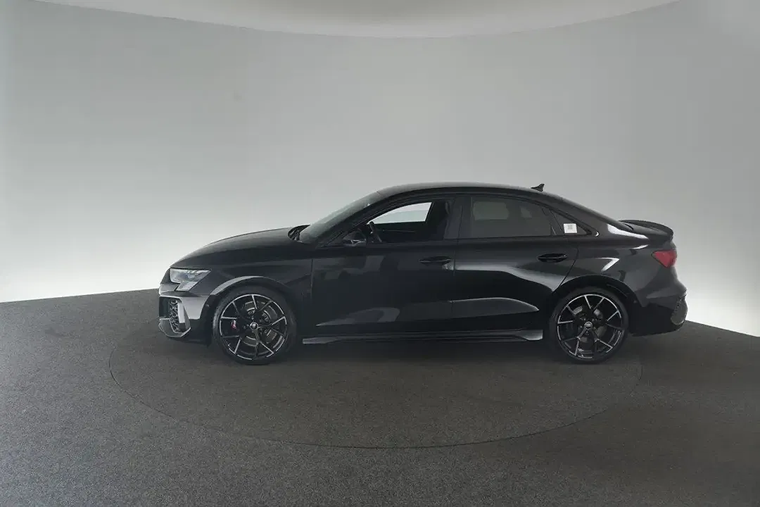 Audi RS3 2.5 TFSI S tronic quattro Matrix LED - Thumbnail 5