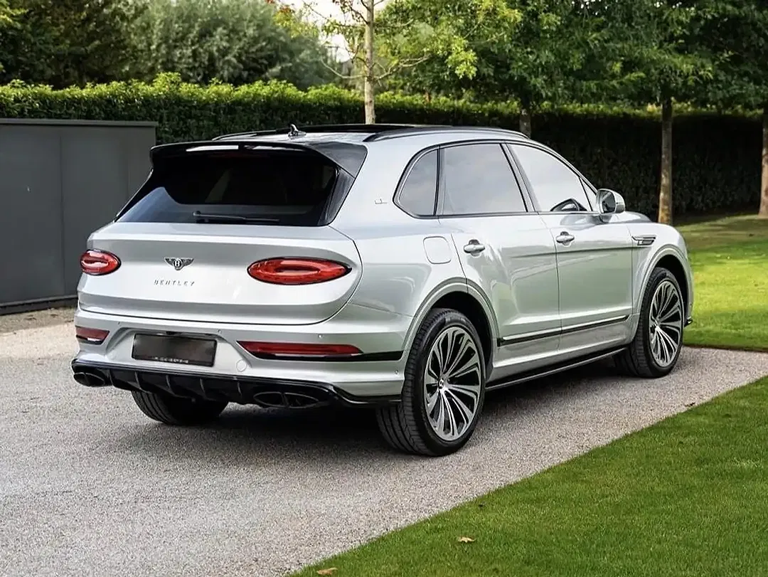 Bentley Bentayga 4.0 V8 First Edition Mulliner - Thumbnail 3