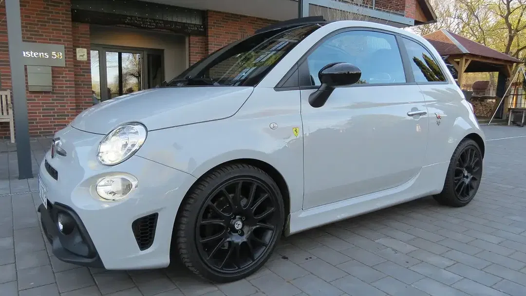 Abarth 500 - Thumbnail 3