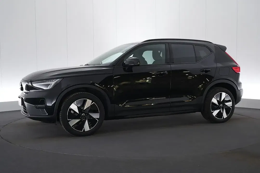 Volvo EX40 Single Motor Extended Range Plus Dark - Thumbnail 5