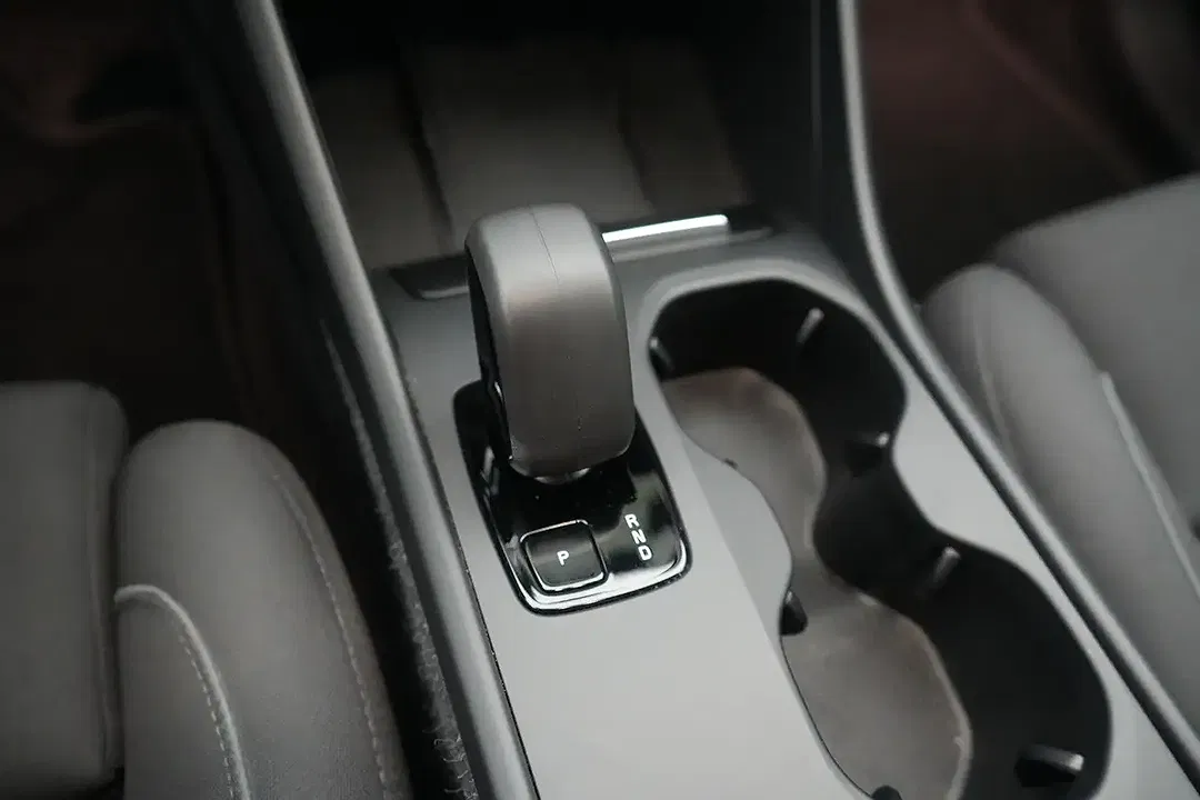 Volvo EX40 Single Motor Extended Range Plus Dark - Thumbnail 9