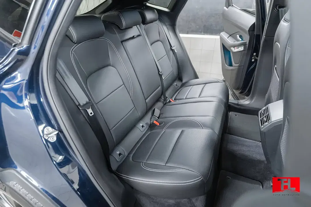 Jaguar E-Pace P200 4x4 R-Dynamic S - Thumbnail 8