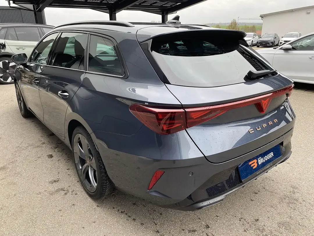 CUPRA Leon 1.5 eTSI DSG Sportstourer - Thumbnail 4
