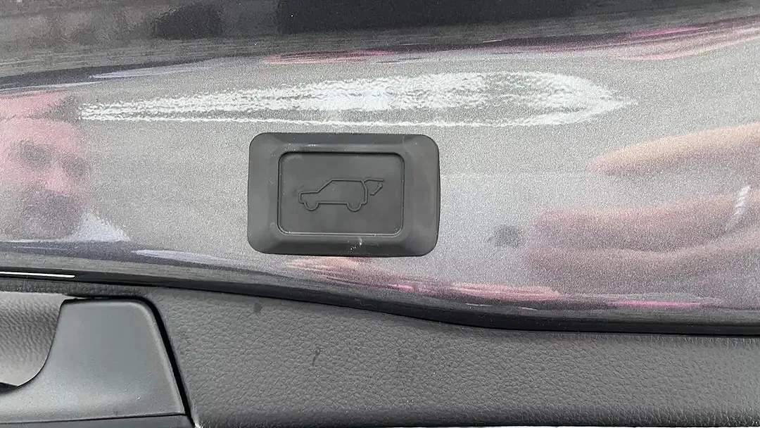 Suzuki Across Hybrid Comfort+ - Thumbnail 10