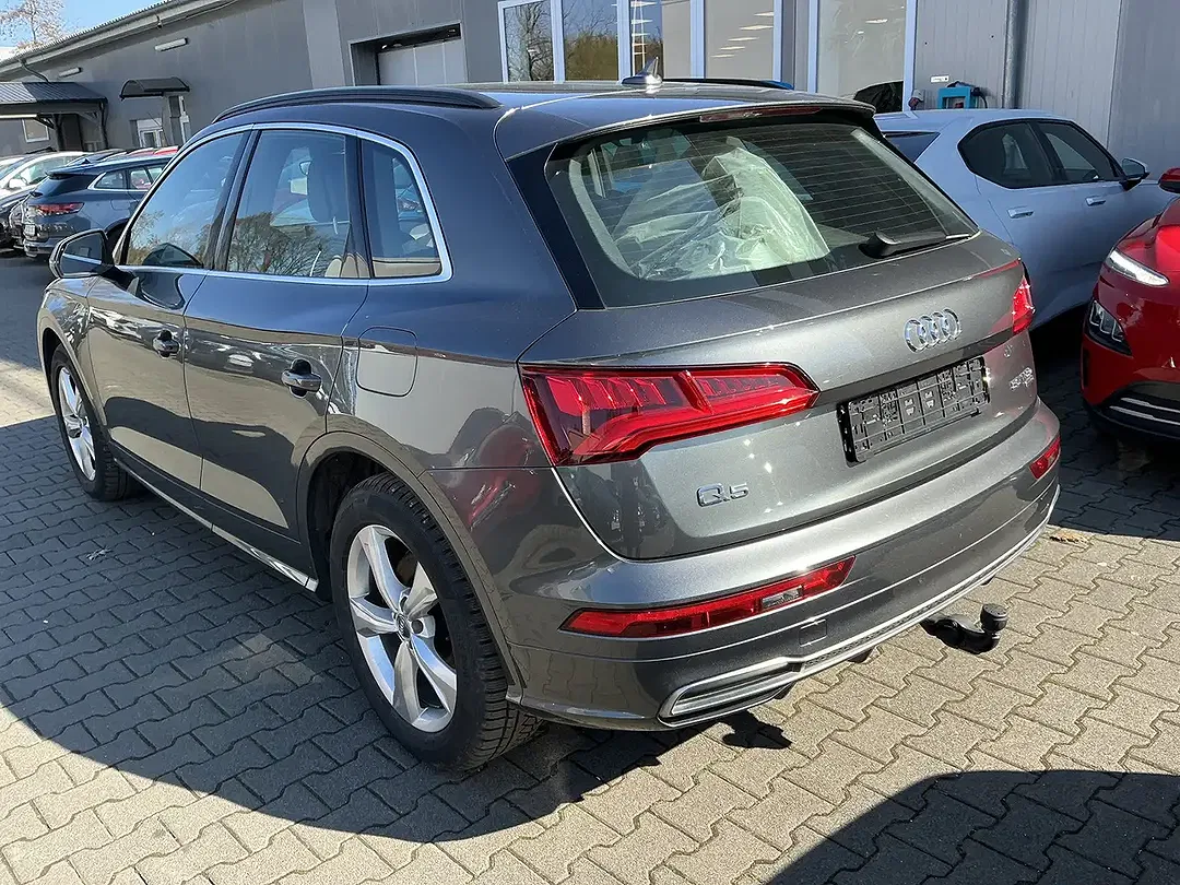 Audi Q5 50 TFSI e quattro S line - Thumbnail 4