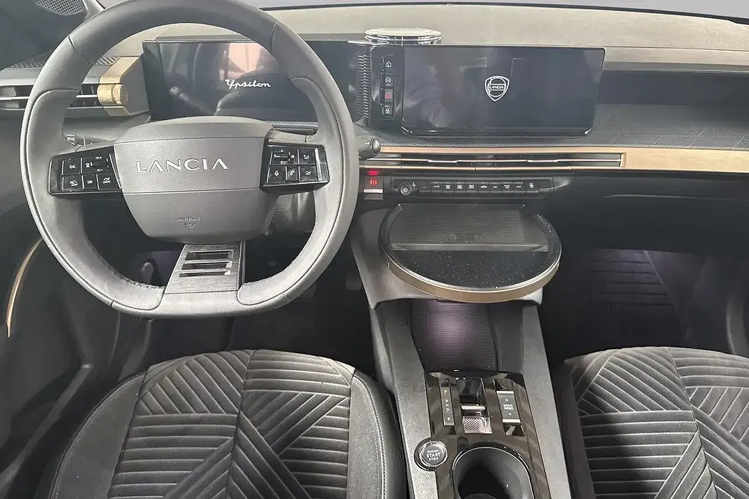 Lancia Ypsilon EV LX - Thumbnail 10