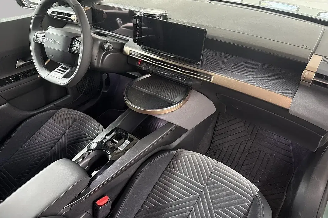 Lancia Ypsilon EV LX - foto 2