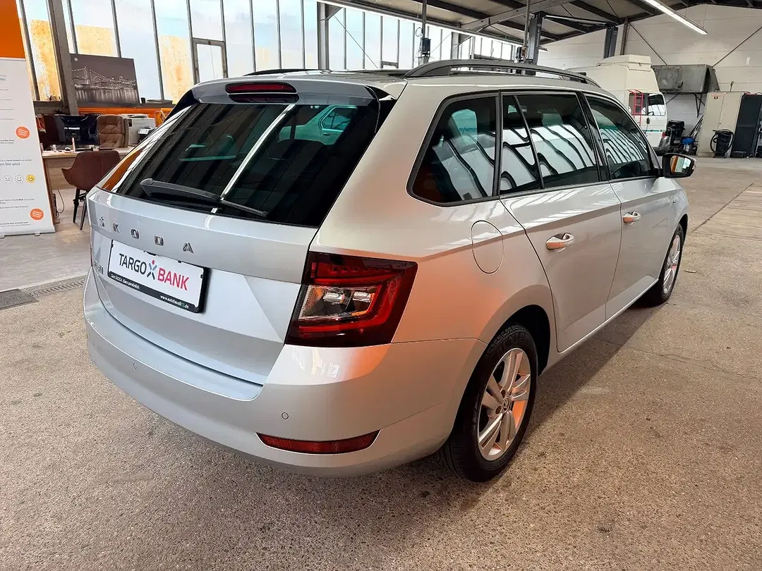 Skoda Fabia Combi Drive - Thumbnail 5