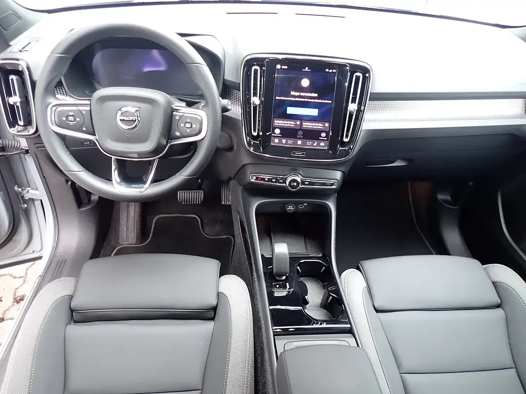 Volvo EX40 Extended Range Ultra Dark - Thumbnail 8