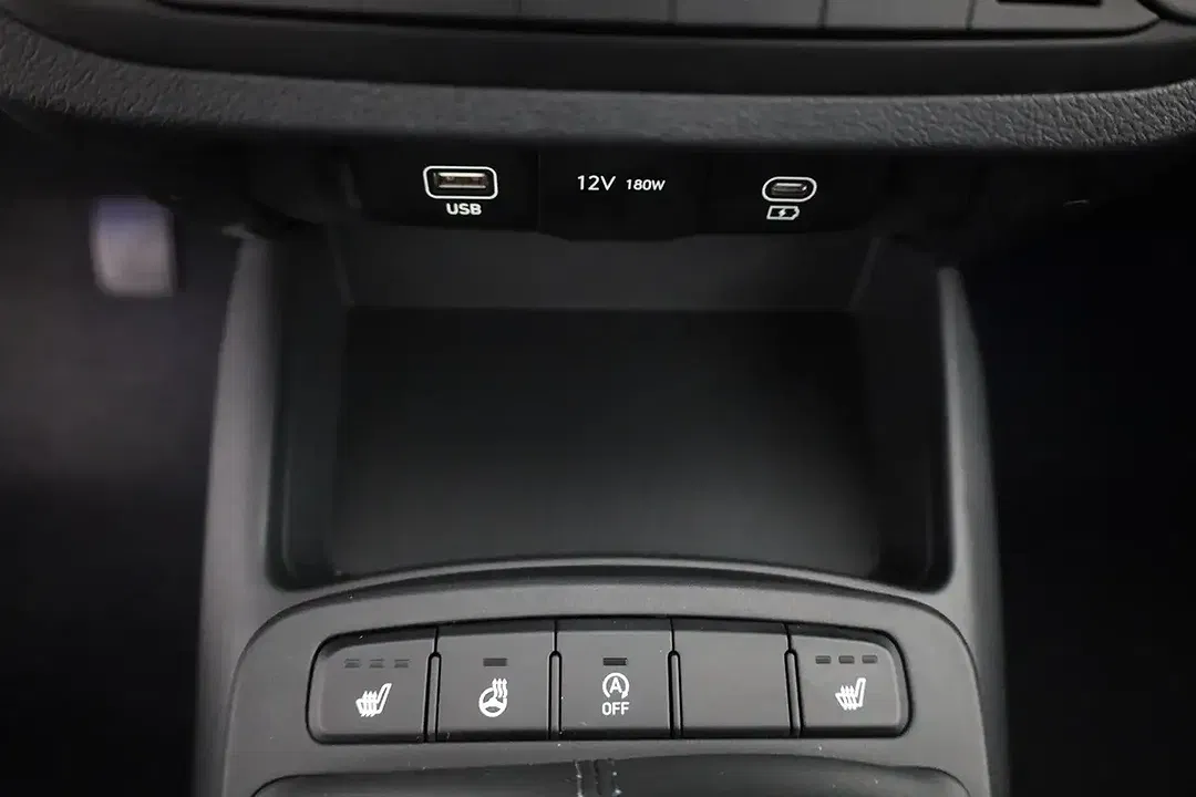 Hyundai i10 1.0 - Thumbnail 13