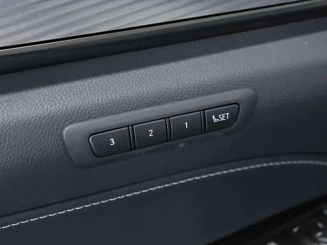 Lexus NX 450h+ PHEV E-FOUR F SPORT - Thumbnail 10