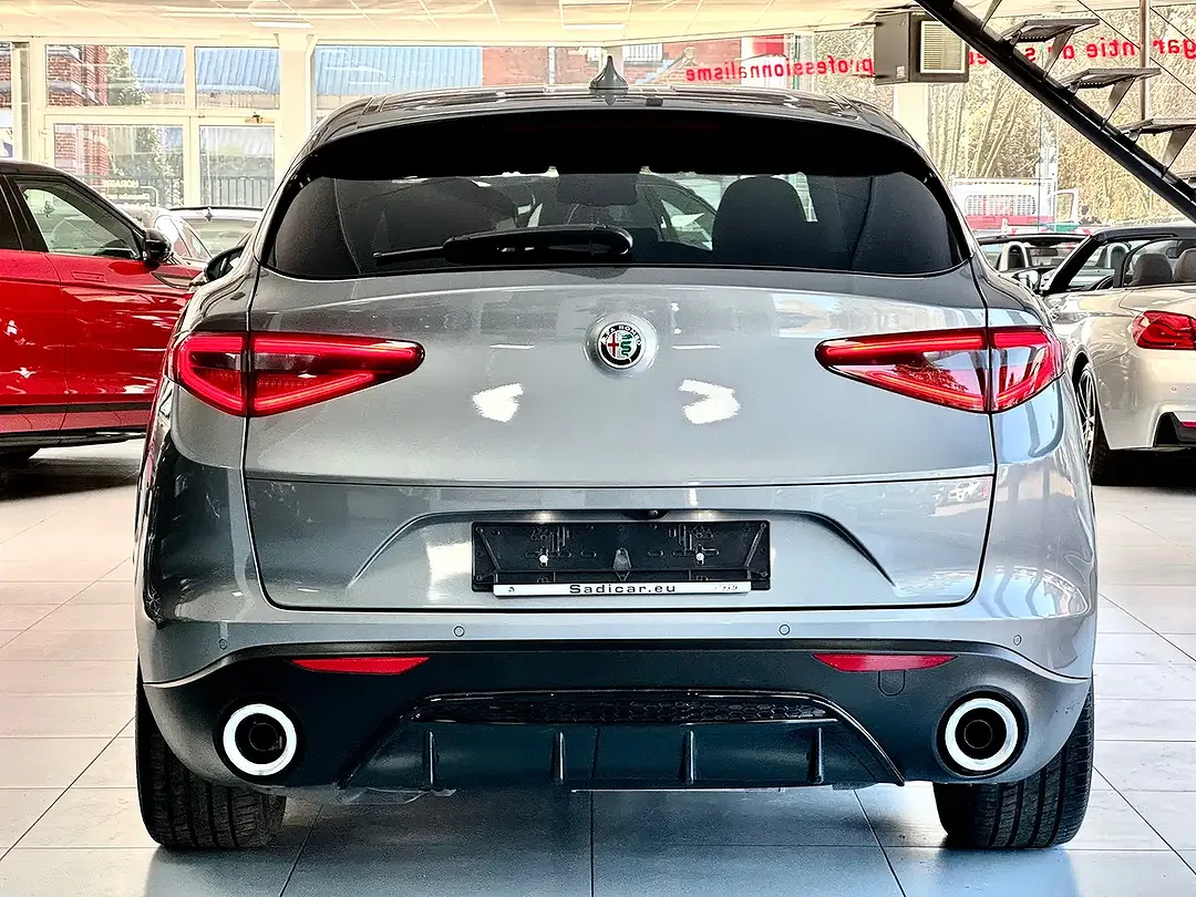 Alfa Romeo Stelvio 2.2 Super - Thumbnail 5