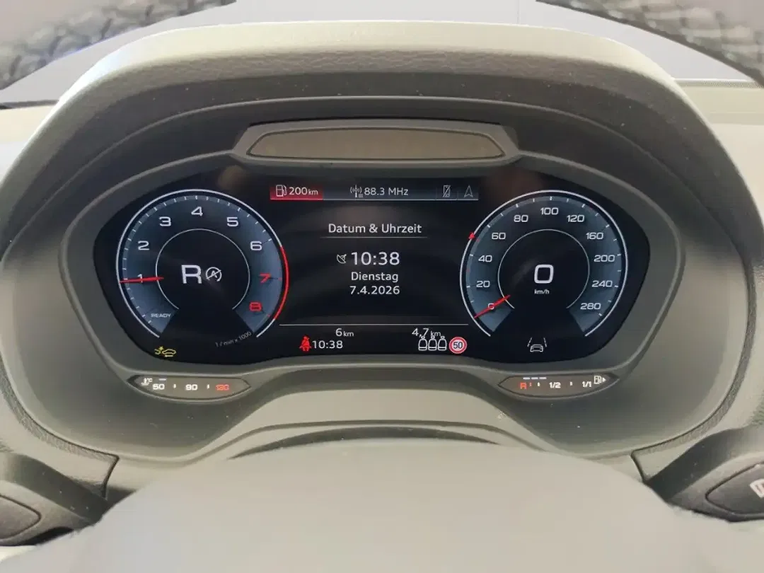 Audi Q2 quattro S line - Thumbnail 9