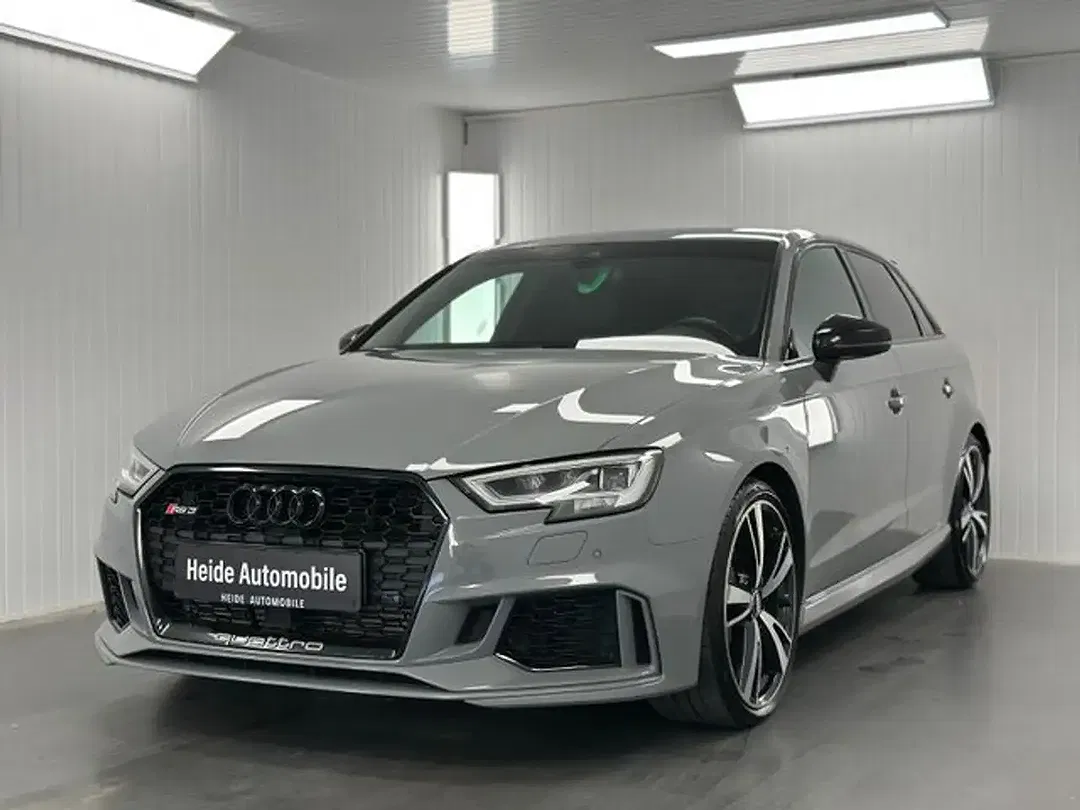 Audi RS3 2.5 TFSI quattro RS Sportback - foto 1