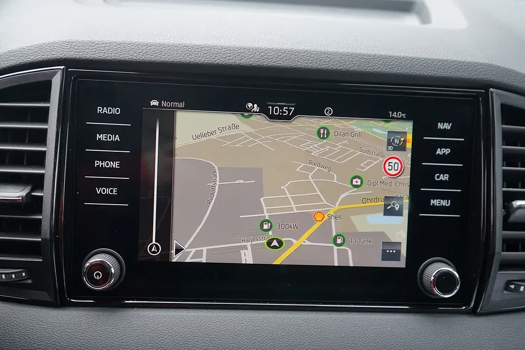 Skoda Karoq 1.5 TSI DSG Sportline - Thumbnail 9