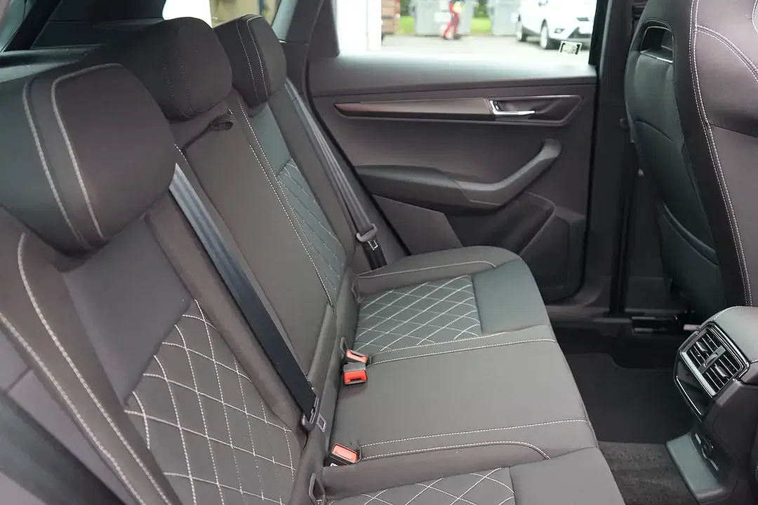 Skoda Karoq 1.5 TSI DSG Sportline - Thumbnail 6