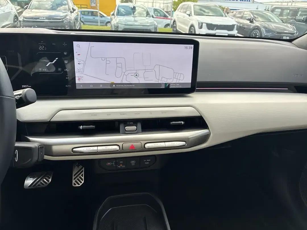 Kia EV4 GT-Line Comfort - Thumbnail 10