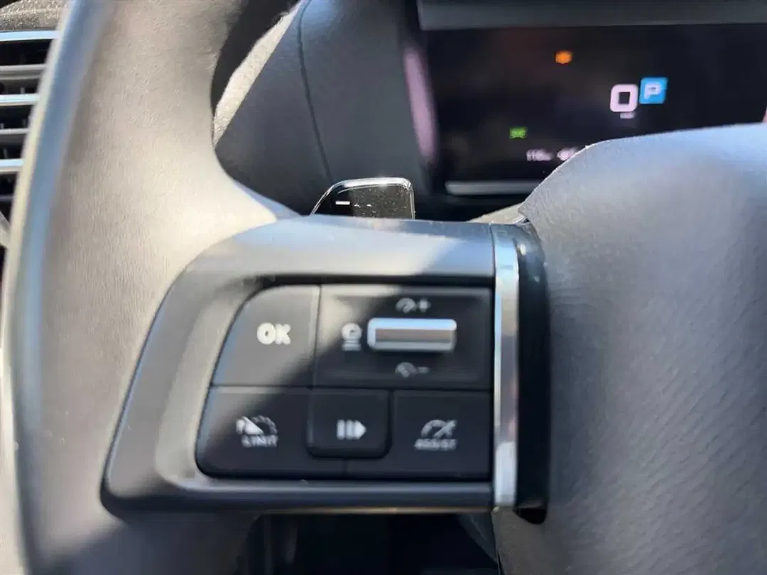 Citroen C4 1.2 EAT8 - Thumbnail 17