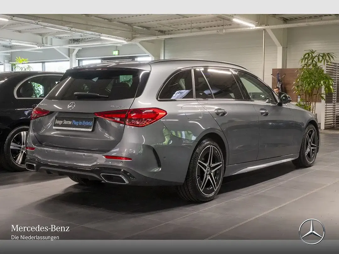 Mercedes-Benz C 300 9G-TRONIC 4MATIC AMG Burmester Night - Thumbnail 2