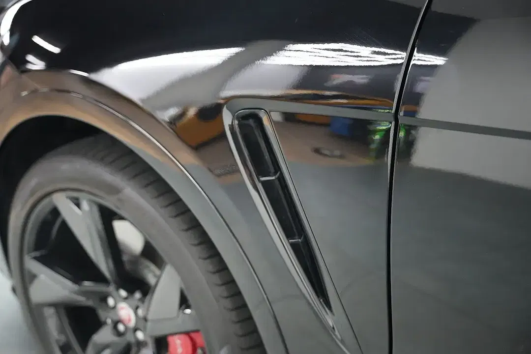 Jaguar F-Pace SVR - Thumbnail 10